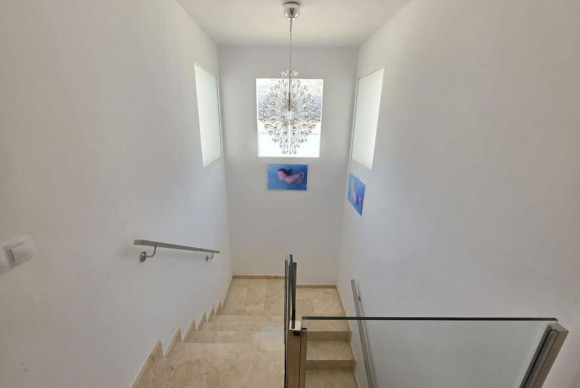 Resale - Villa - Pinoso