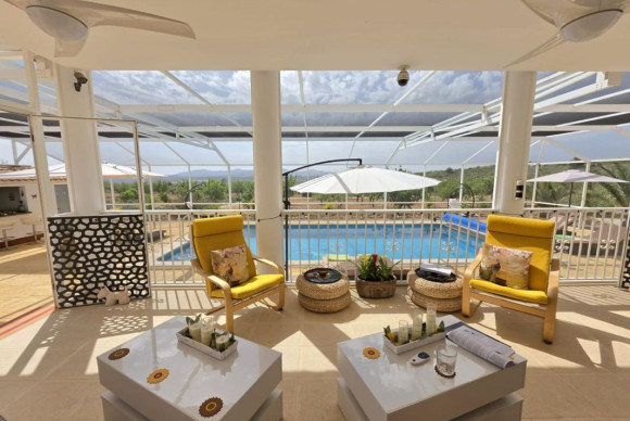 Resale - Villa - Pinoso