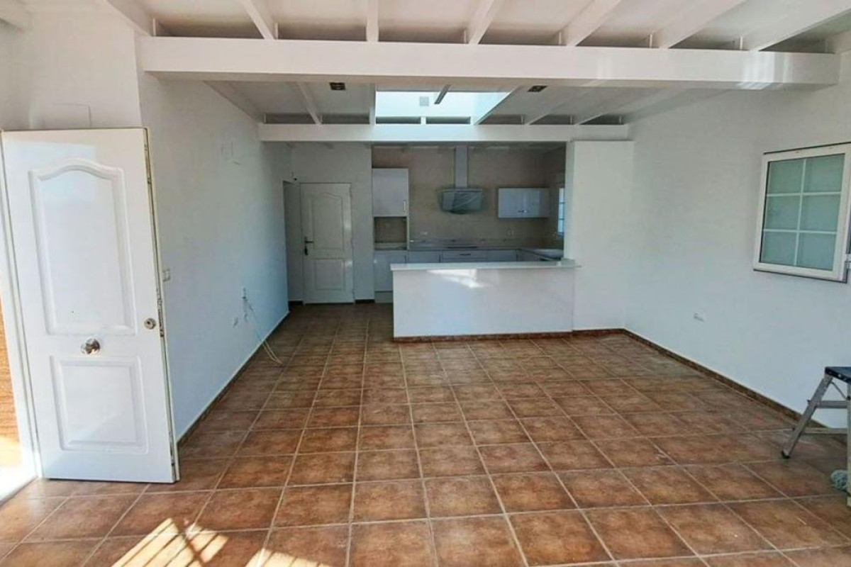 Resale - Villa - Catral