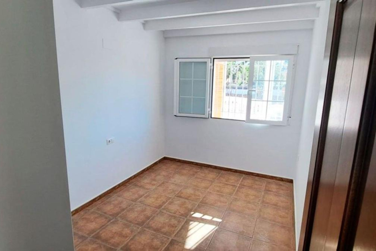 Resale - Villa - Catral