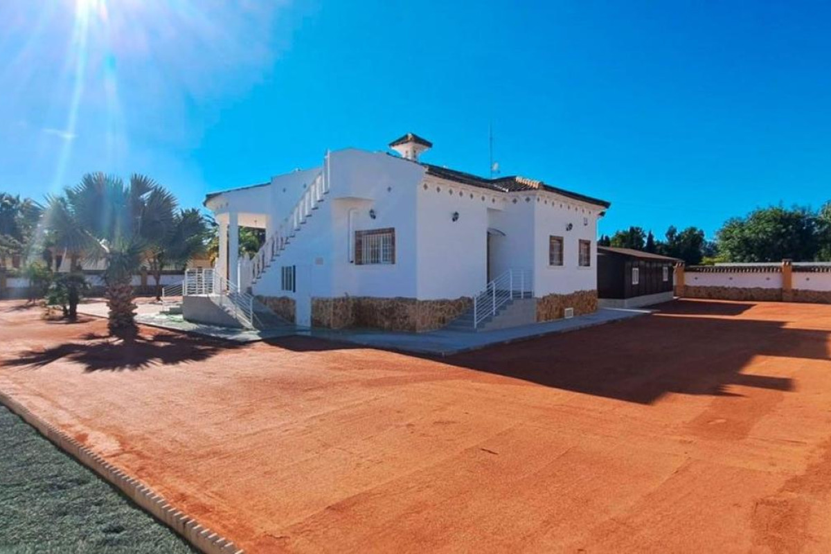 Resale - Villa - Catral