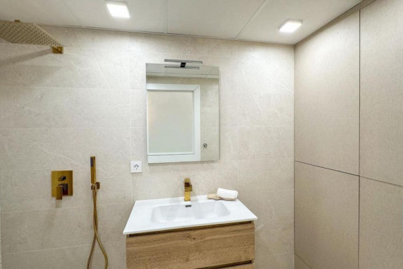 Reventa - Apartamento / piso - Almoradí