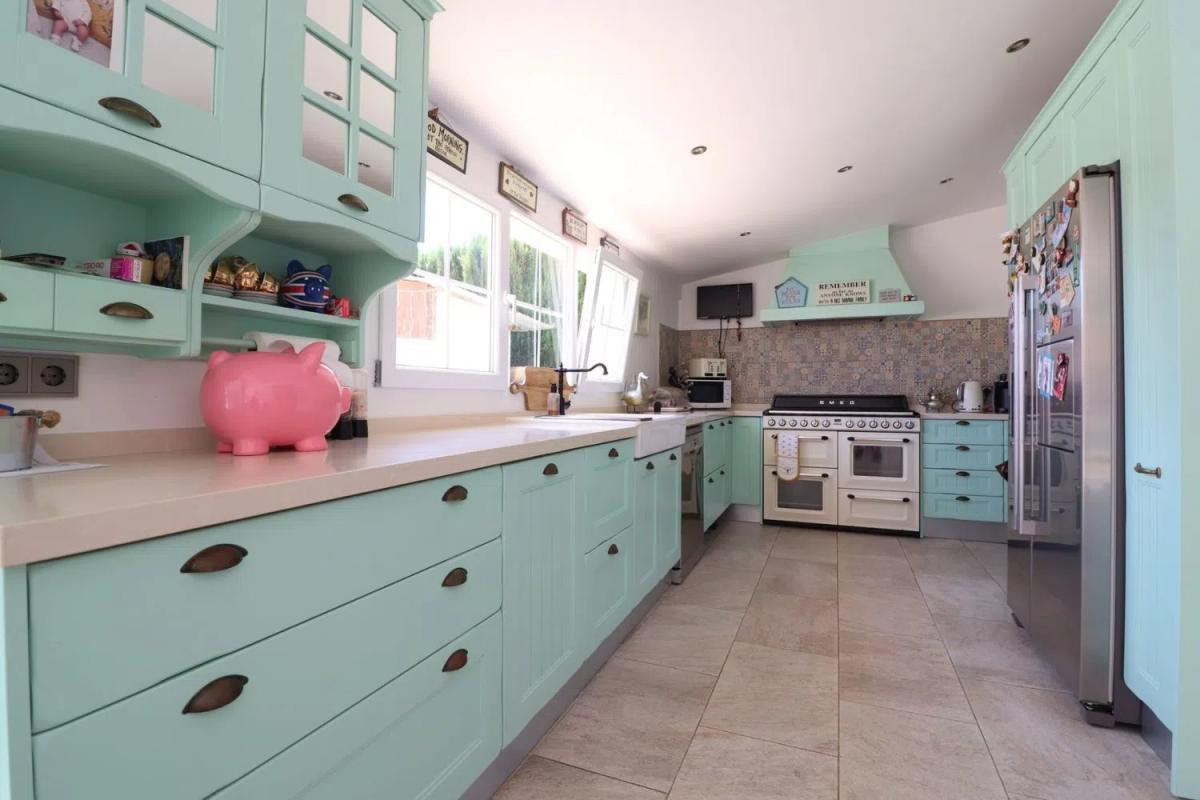 Resale - Villa - Almoradí