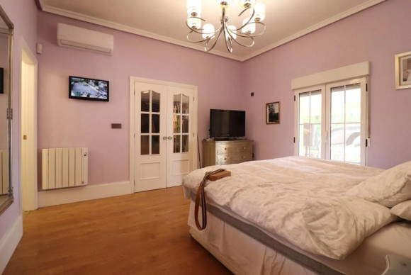 Resale - Villa - Almoradí
