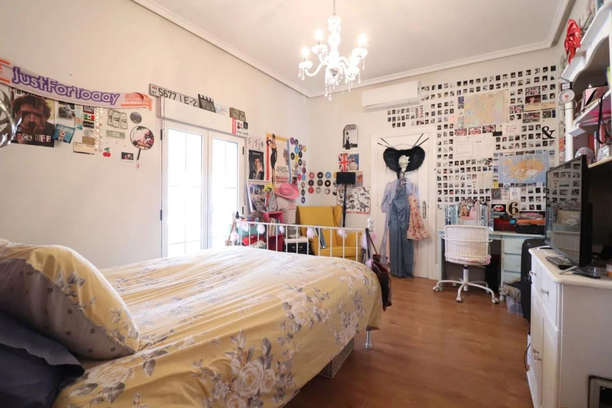 Resale - Villa - Almoradí