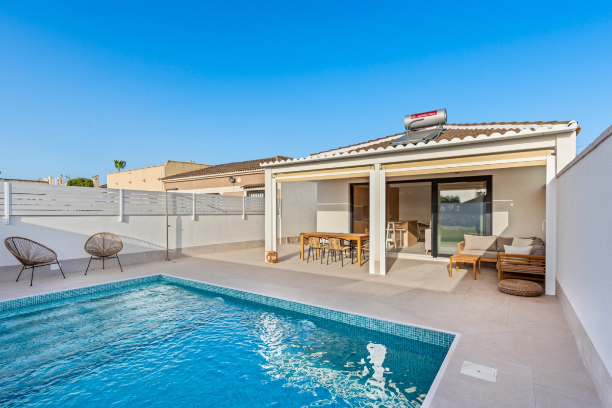 Herverkoop - Vrijstaande Villa - Torrevieja - El Chaparral
