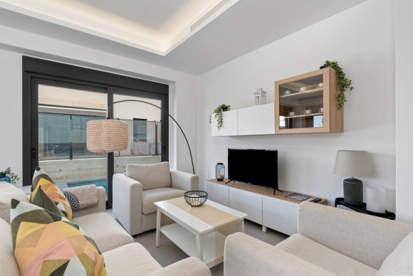 Reventa - Casa semi independiente - La Marina - La Marina - Urbanization