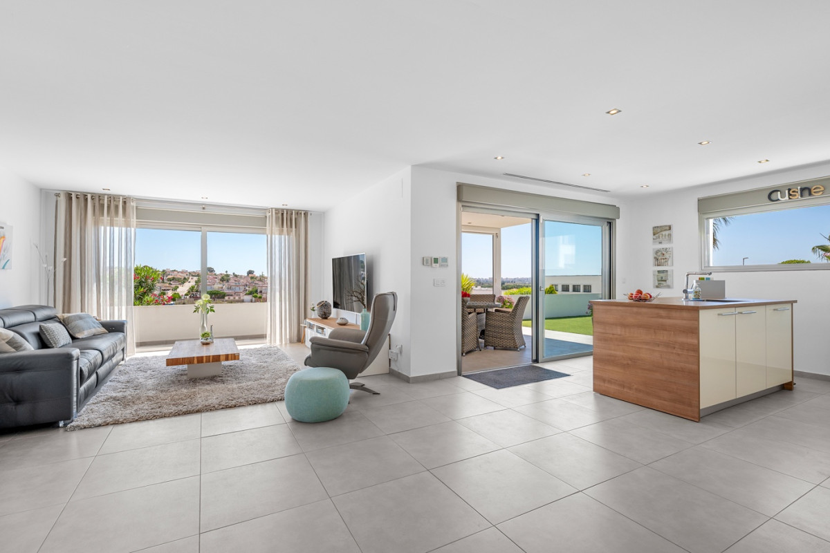 Reventa - Detached Villa - La Marina - La Marina - Urbanization