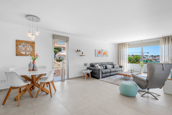 Reventa - Detached Villa - La Marina - La Marina - Urbanization