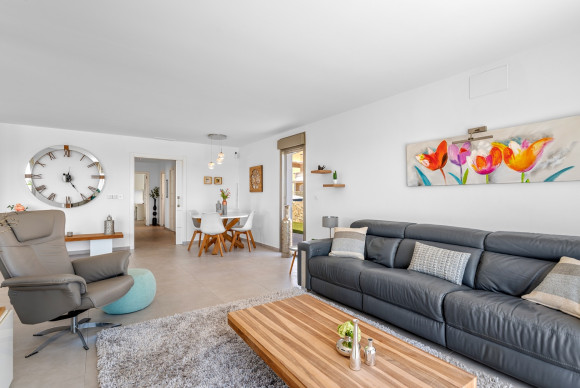 Reventa - Detached Villa - La Marina - La Marina - Urbanization