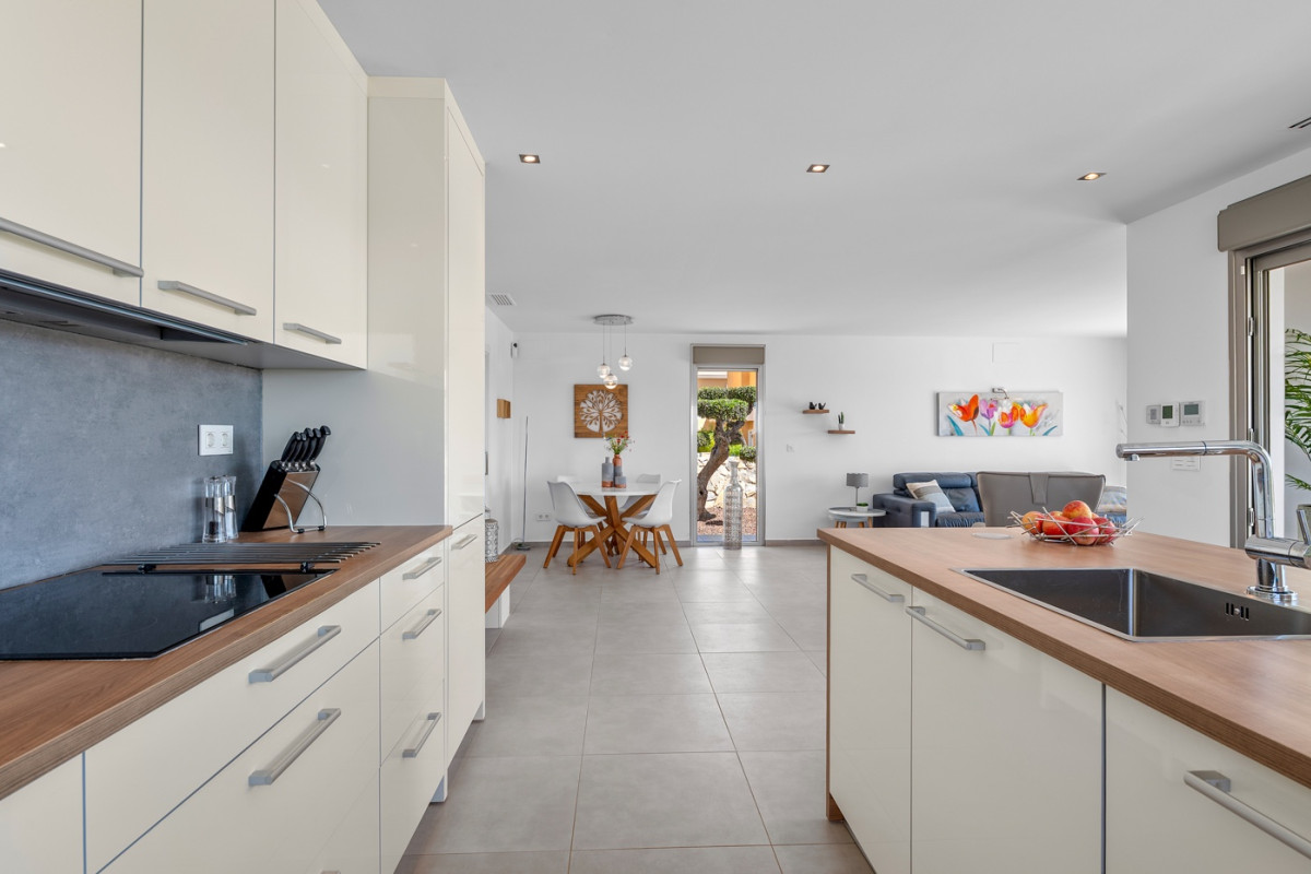 Reventa - Detached Villa - La Marina - La Marina - Urbanization