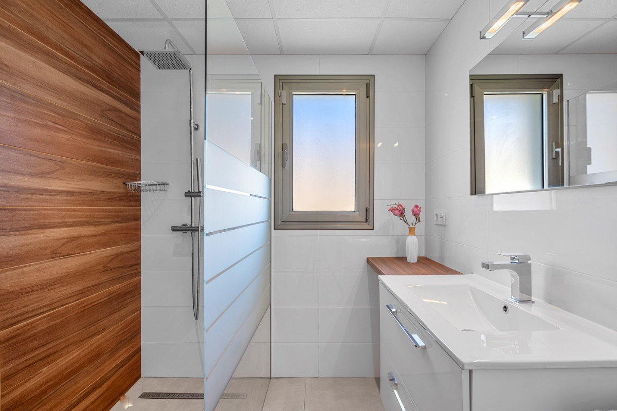 Reventa - Detached Villa - La Marina - La Marina - Urbanization