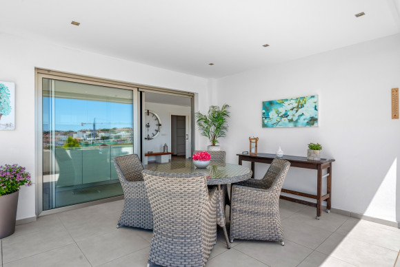 Reventa - Detached Villa - La Marina - La Marina - Urbanization