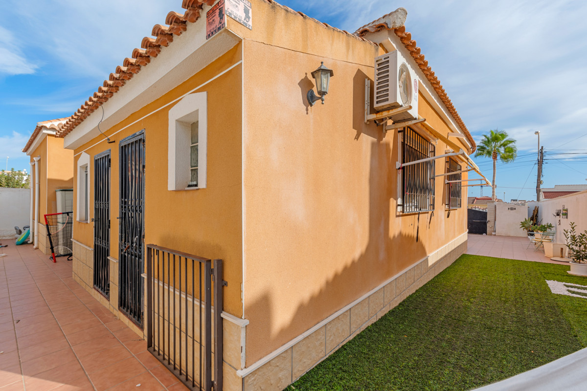 Herverkoop - Vrijstaande Villa - Ciudad Quesada - Ciudad Quesada - Town