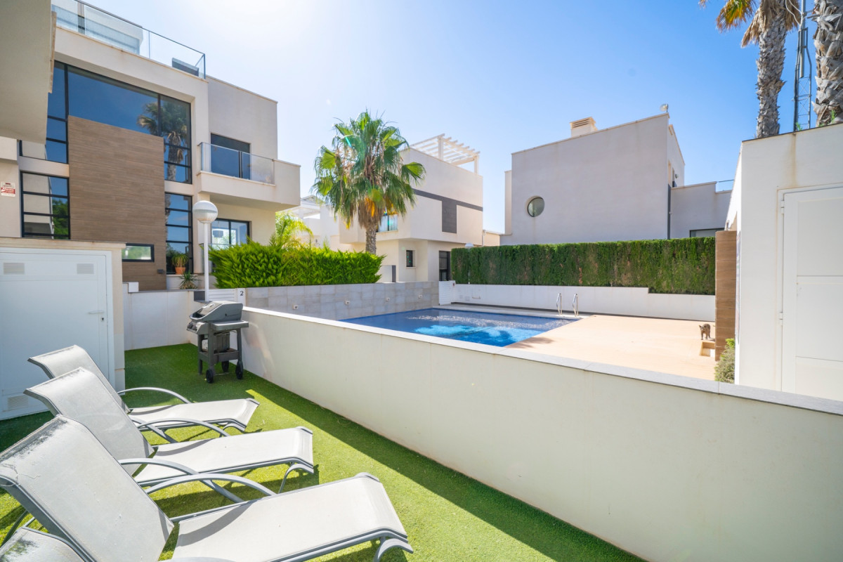 Herverkoop - Vrijstaande Villa - Ciudad Quesada - La Laguna