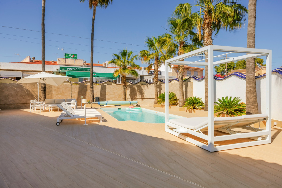 Herverkoop - Vrijstaande Villa - Ciudad Quesada - Ciudad Quesada - Town