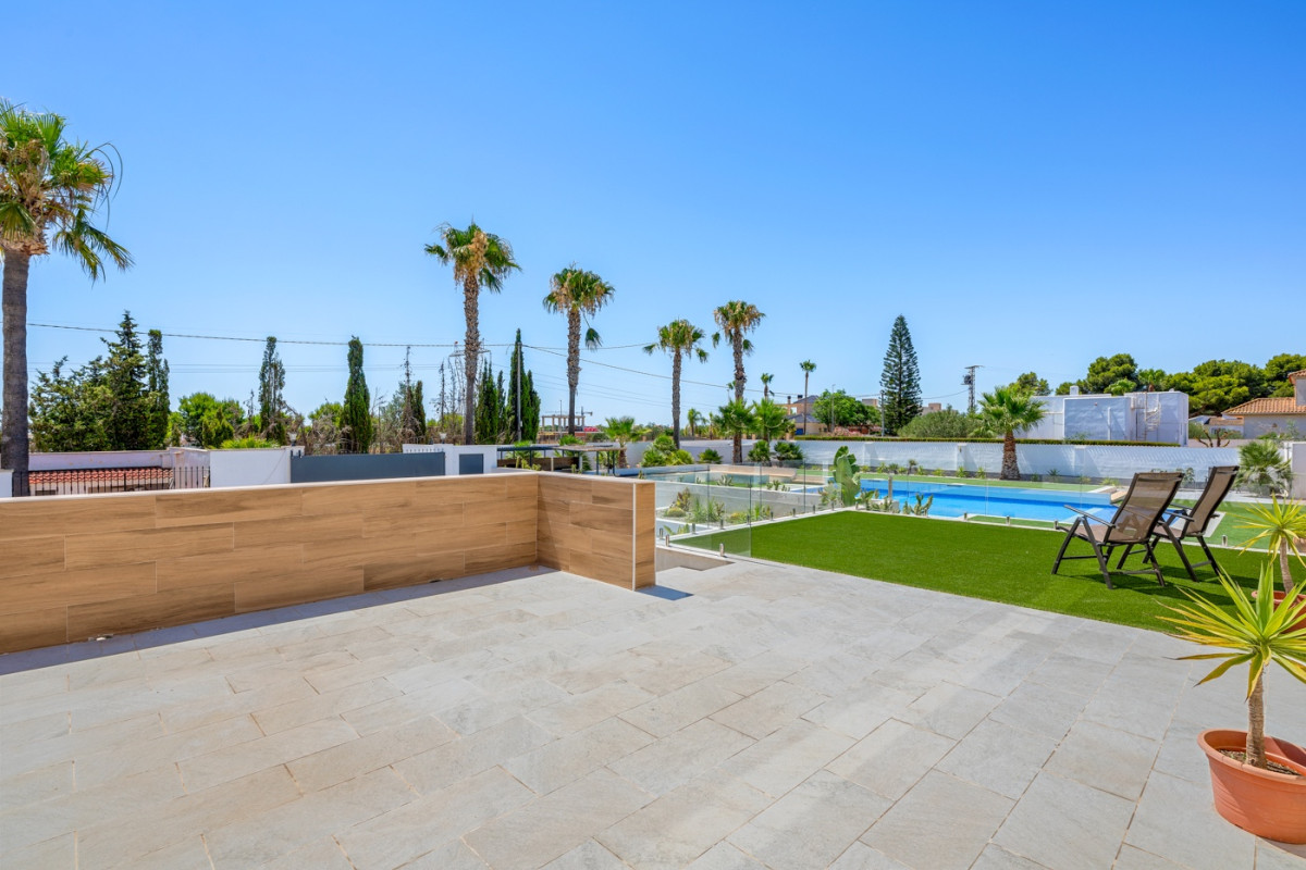 Herverkoop - Landelijke woning - Los Montesinos - La Herrada