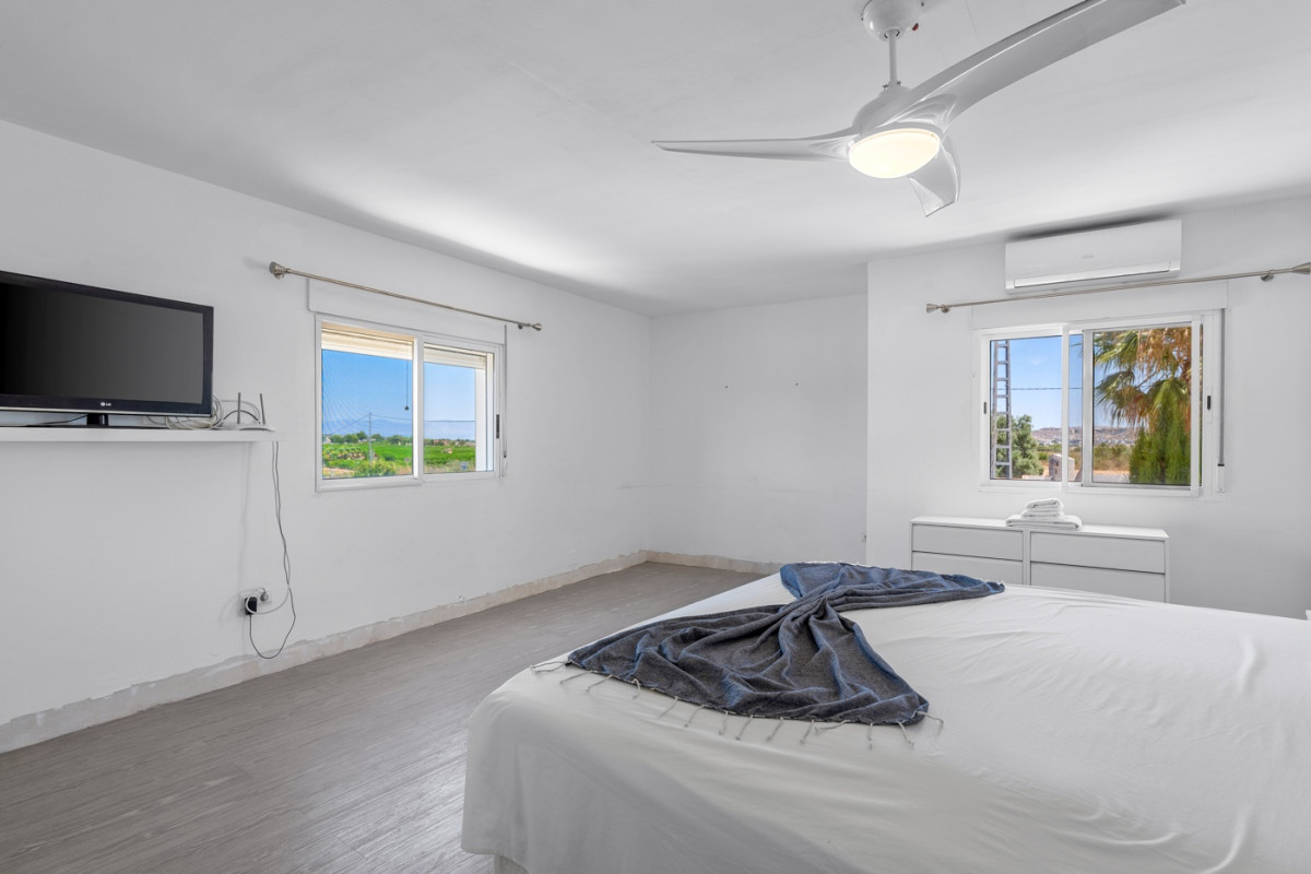 Herverkoop - Landelijke woning - Los Montesinos - La Herrada