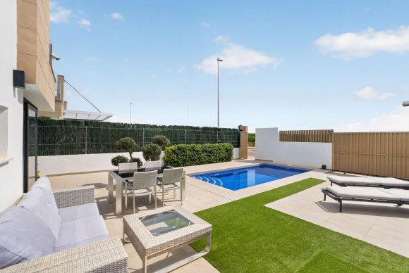 Herverkoop - Vrijstaande Villa - Guardamar del Segura - El Raso