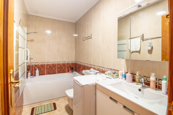 Herverkoop - Appartement  - Torrevieja - Centro
