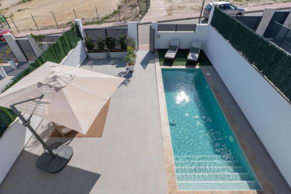 Resale - Villa - Bigastro