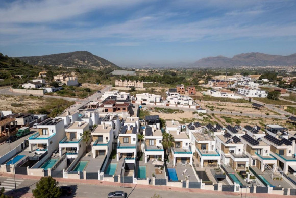 Resale - Villa - Bigastro