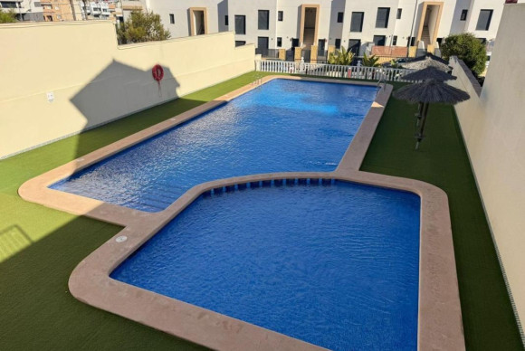 Resale - Townhouse - Orihuela