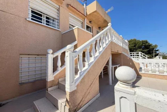 Reventa - Adosado - Gran alacant