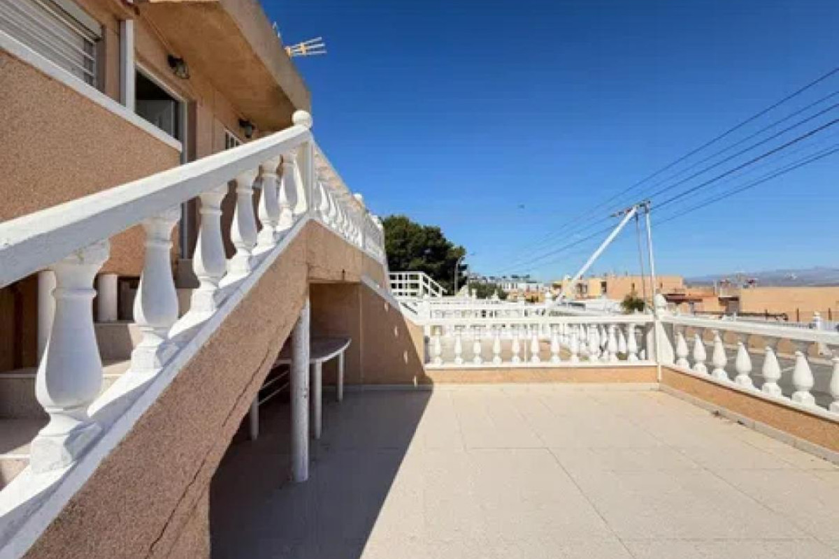 Reventa - Adosado - Gran alacant