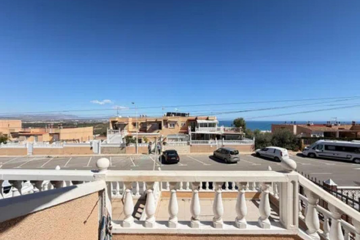 Reventa - Adosado - Gran alacant