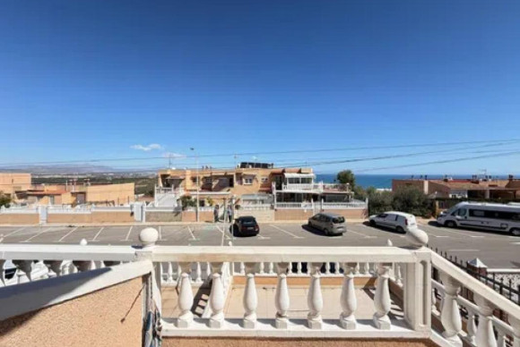Reventa - Adosado - Gran alacant