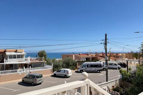 Reventa - Adosado - Gran alacant