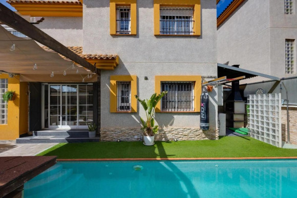 Revente - Villa - Los Montesinos