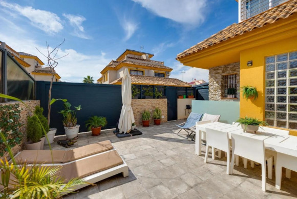 Revente - Villa - Los Montesinos