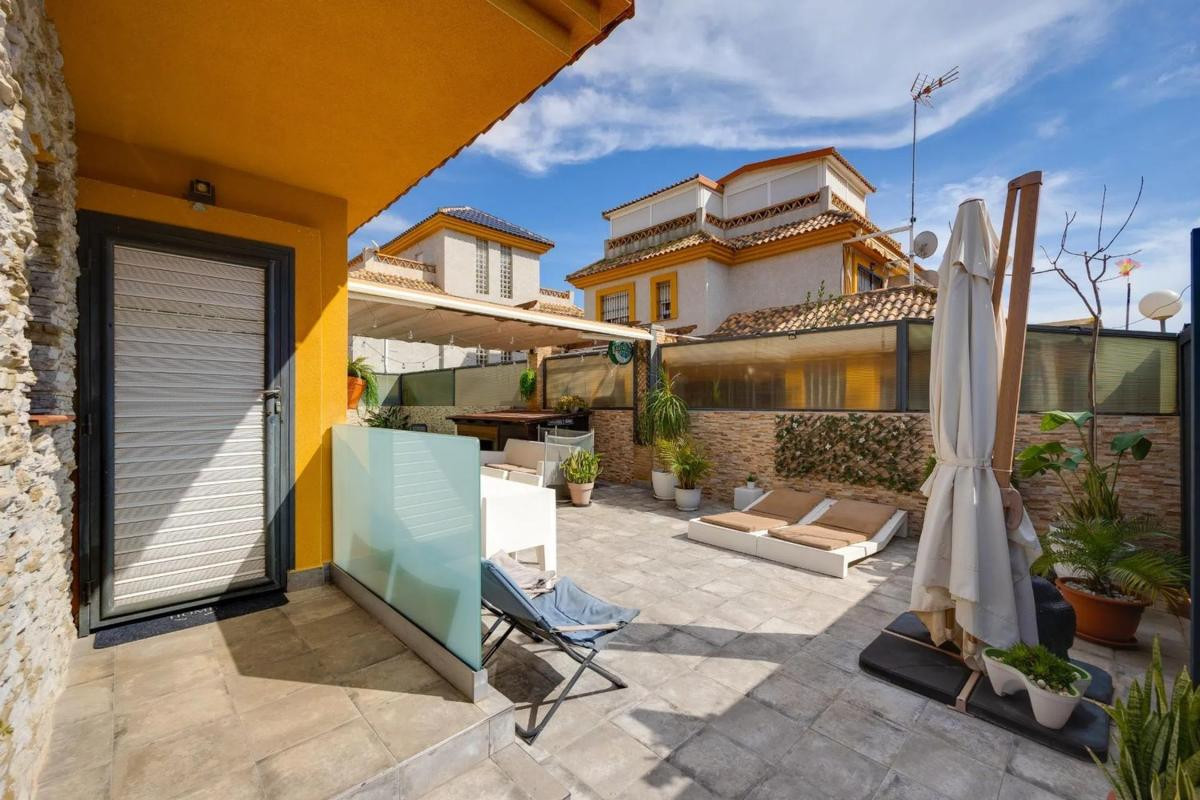Revente - Villa - Los Montesinos