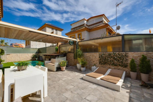 Revente - Villa - Los Montesinos