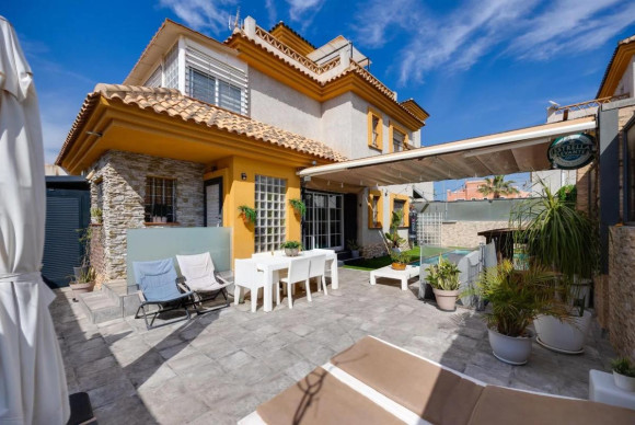 Revente - Villa - Los Montesinos