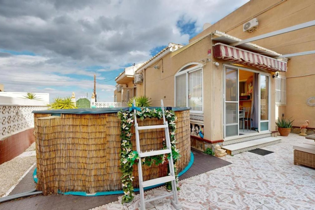 Herverkoop - casas - San Miguel de Salinas