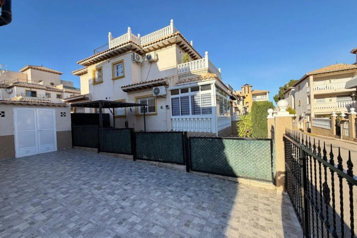 Resale - Townhouse - Orihuela