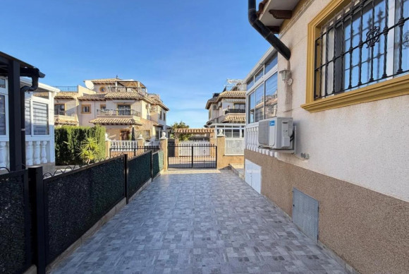 Resale - Townhouse - Orihuela