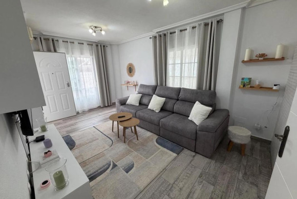 Resale - Townhouse - Orihuela
