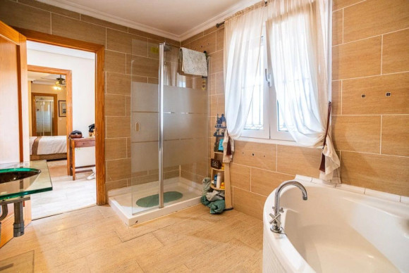 Herverkoop - Villa - Torrevieja - torrevieja