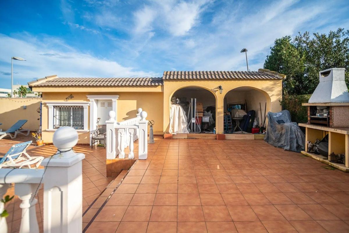 Herverkoop - Villa - Torrevieja - torrevieja