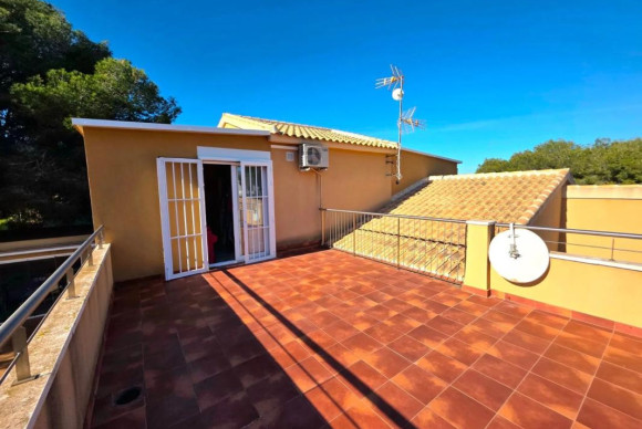 Reventa - Villa - Orihuela