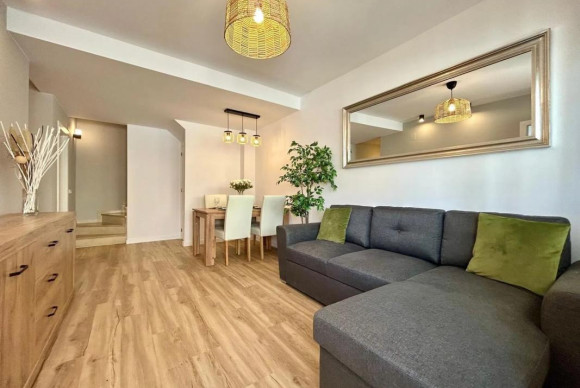 Reventa - Villa - Orihuela