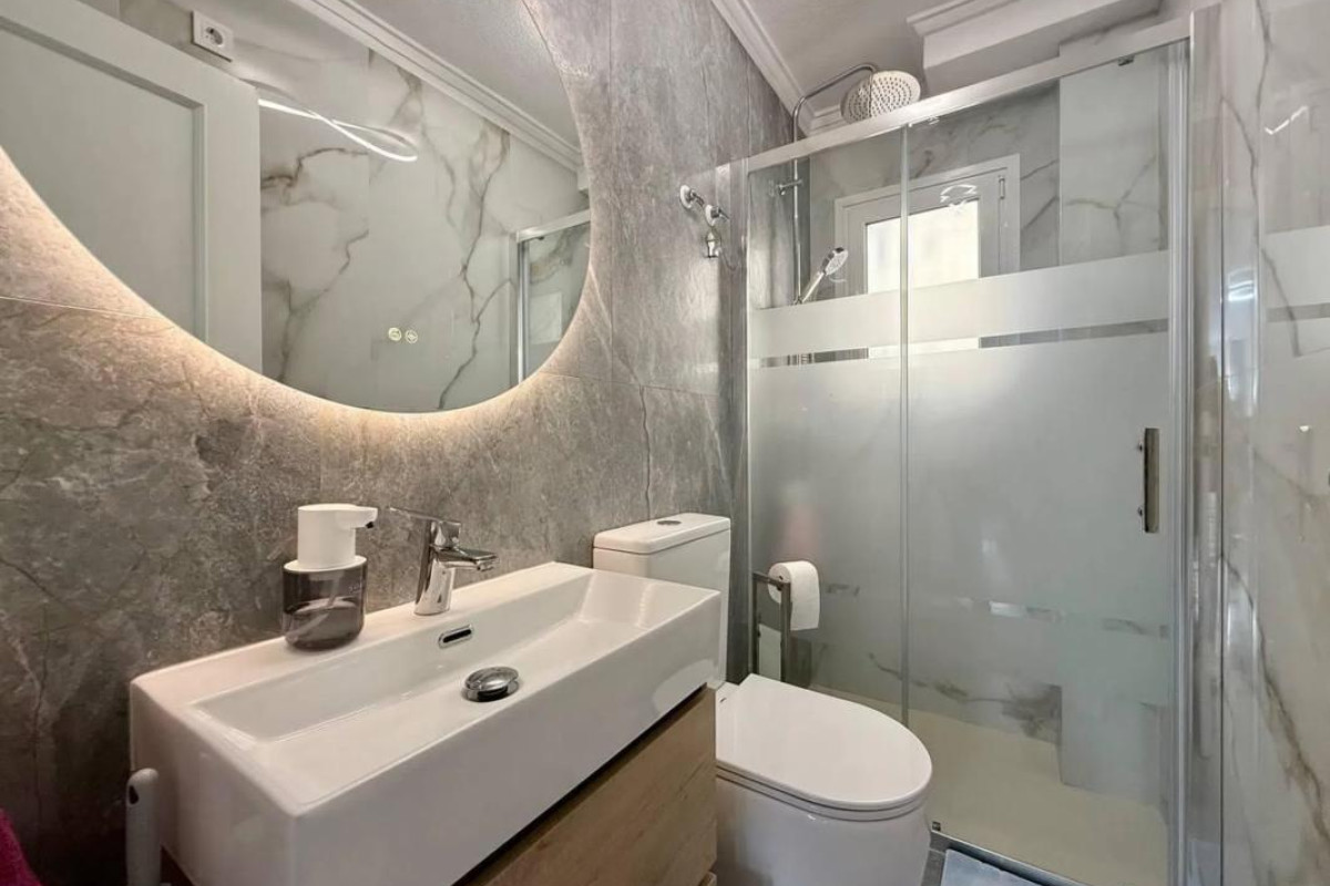 Resale - Villa - Orihuela