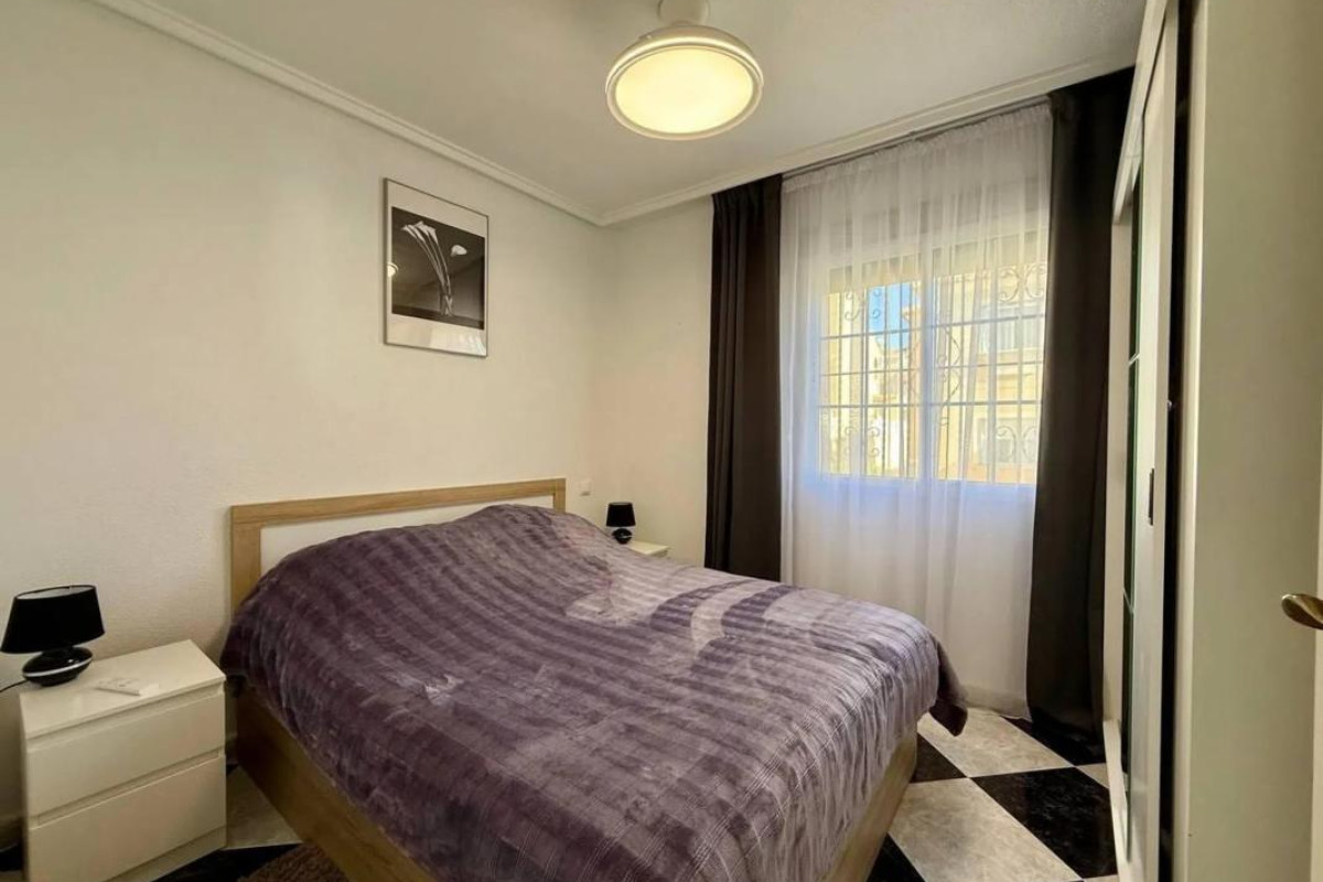 Resale - Villa - Orihuela