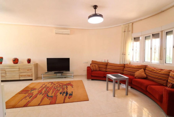 Resale - Villa - Catral