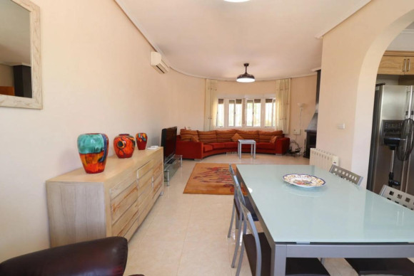 Resale - Villa - Catral