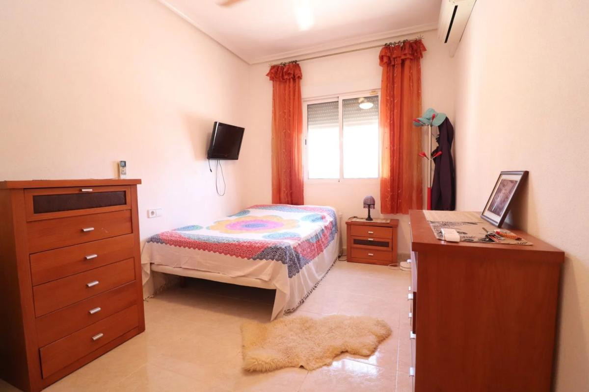Resale - Villa - Catral